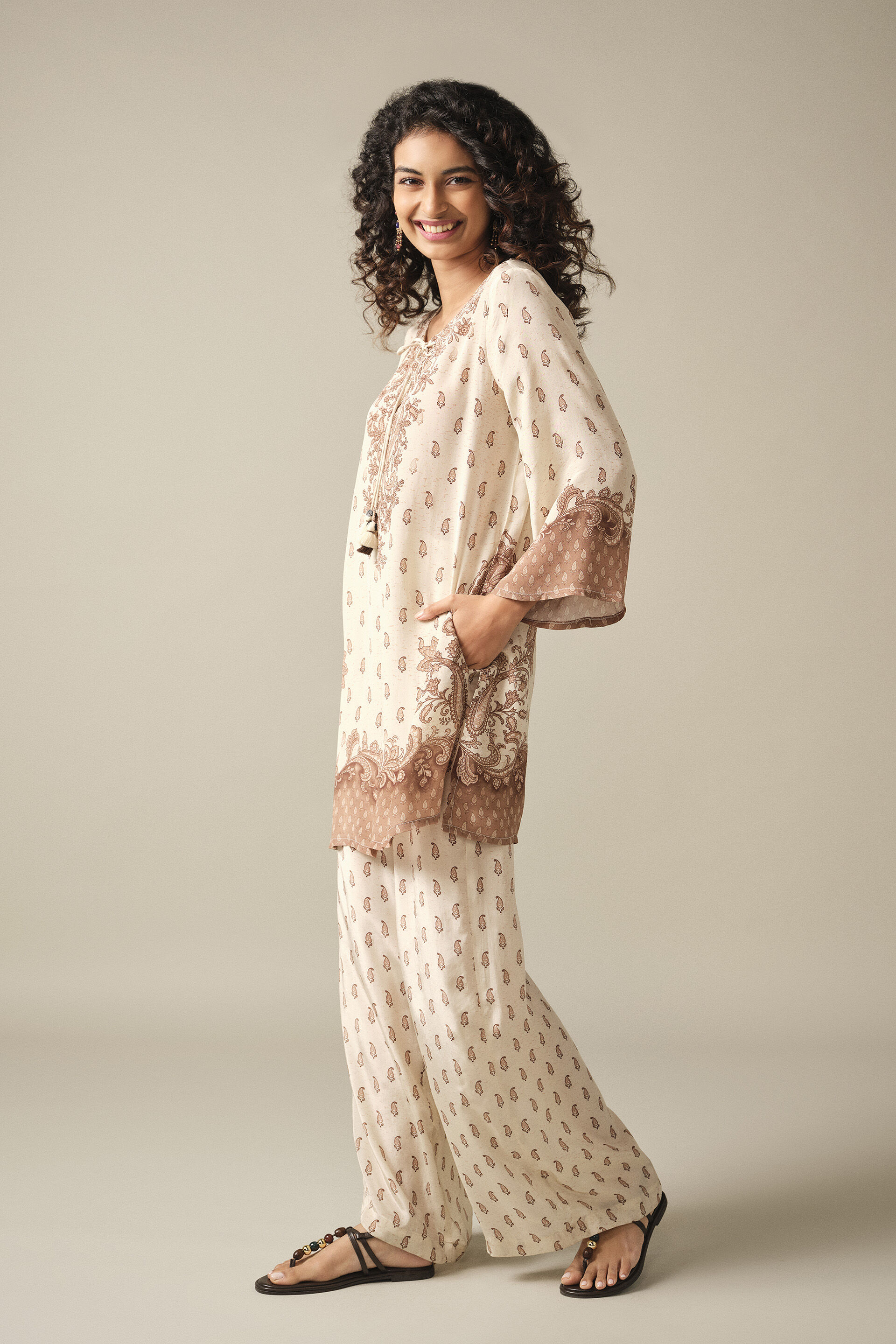 Paisley Printed Short Kurta Set in Cream, Cream, image 5